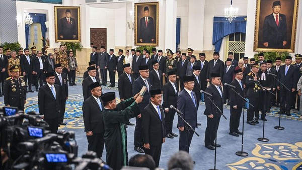Nuzran Joher Resmi Dilantik Jadi Ketua Ombudsman RI