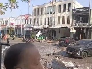 Geger! Ledakan Hebat Terjadi di Pakuwon City Surabaya, Sejumlah Rumah Kendaraan Hancur