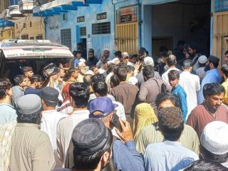 28 Orang Tewas Akibat Runtuhnya Atap Sekolah di Pakistan
